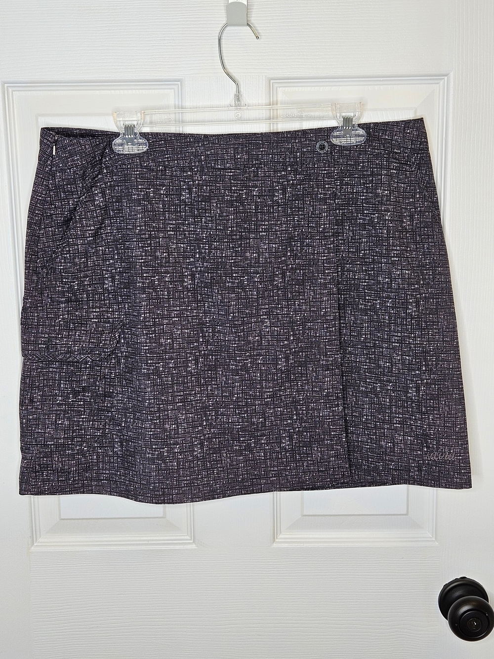 NWOT Avia Women's Casual Skort Charcoal Gray White Size XL Summer